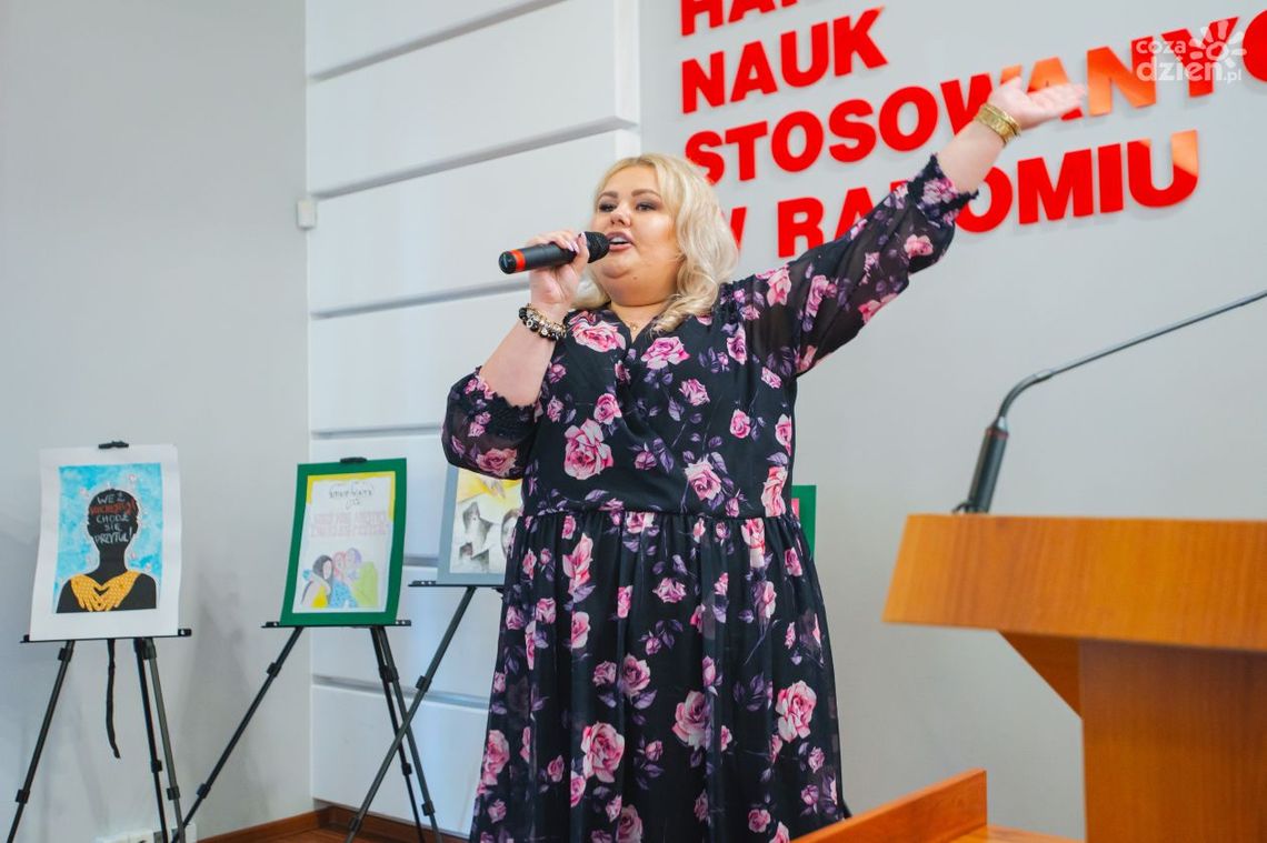 W AHNS rozmawiali o hejcie W AHNS rozmawiali o hejcie