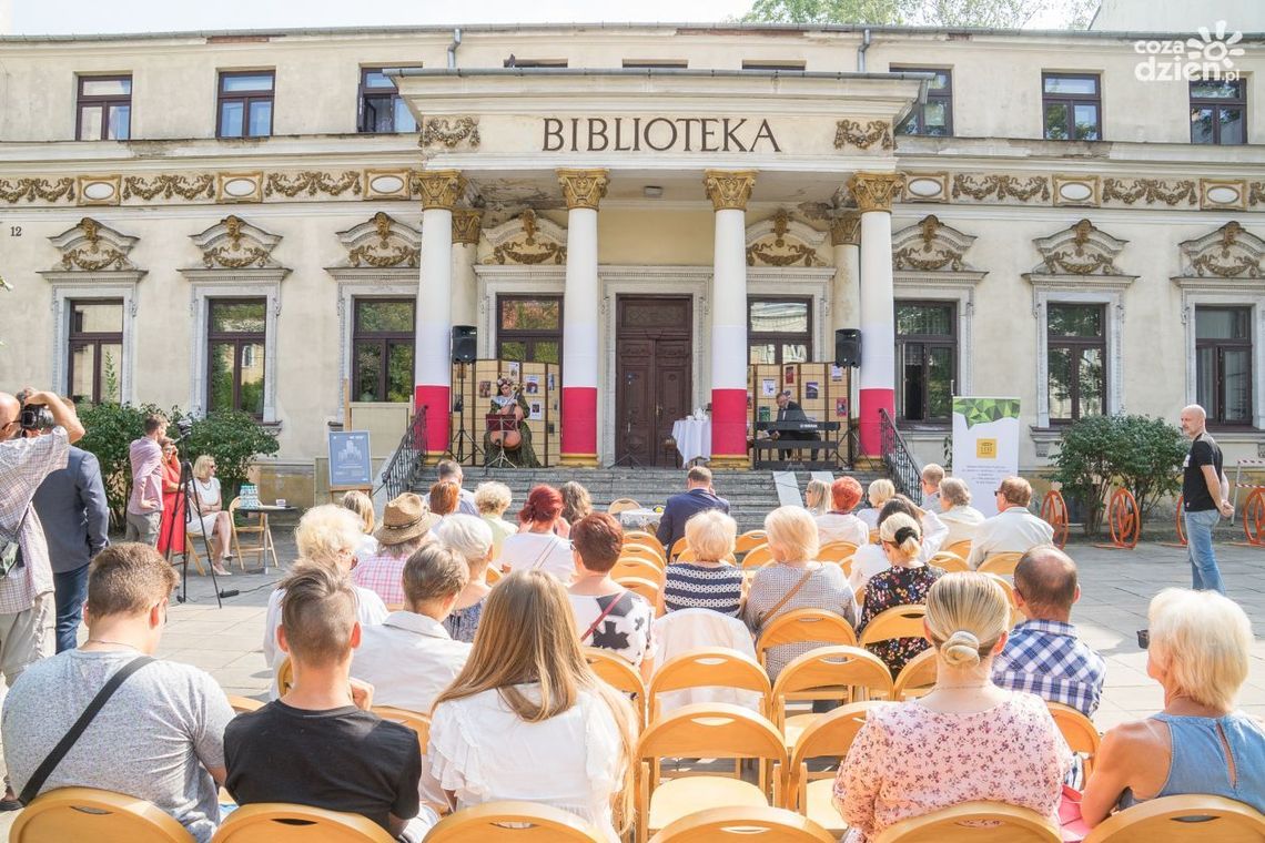 W bibliotece czytali "Przedwieśnie"