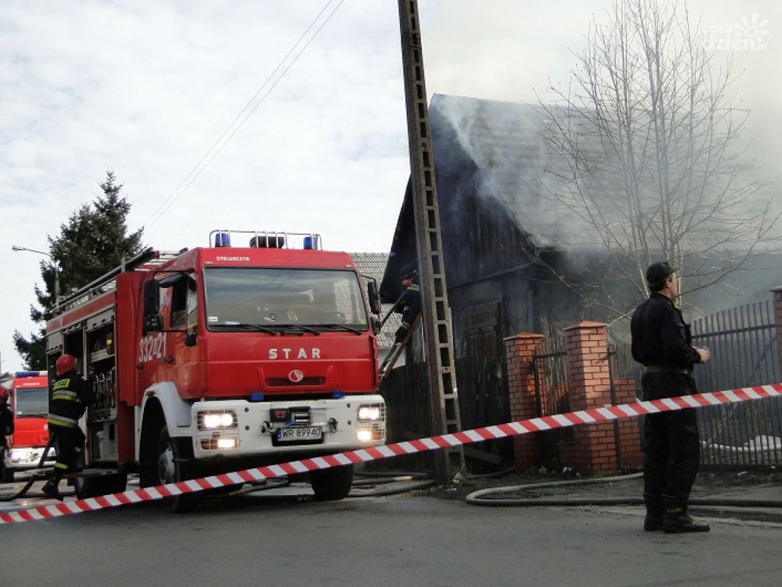 W drewnianym domu spłonął człowiek! (AKTUALIZACJA)