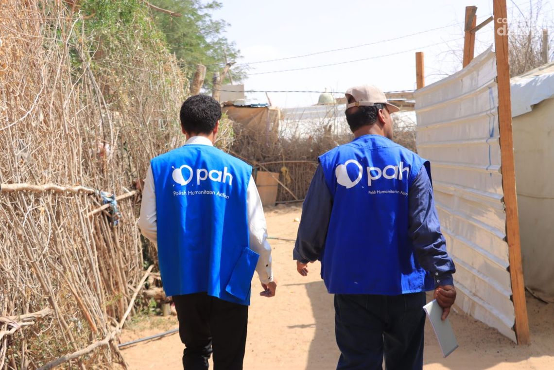 W jaki sposób pomagają organizacje humanitarne? W jaki sposób pomagają organizacje humanitarne?