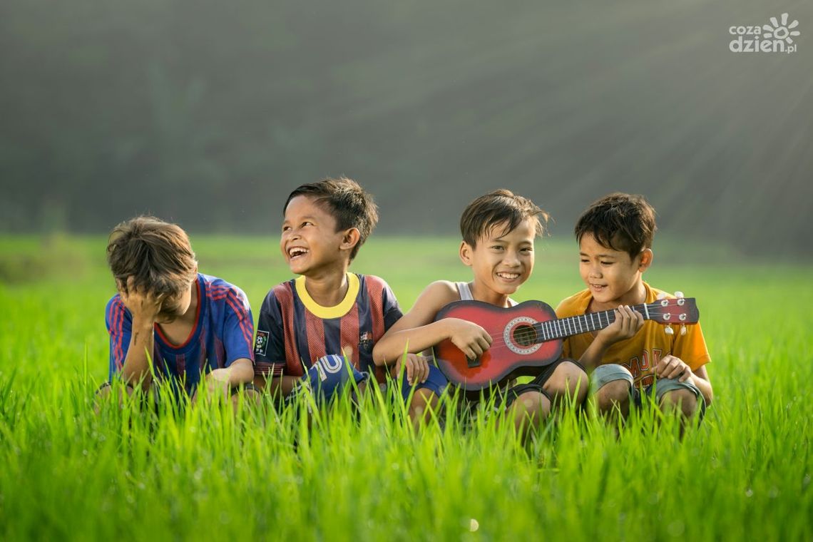 W jakim wieku zapisać dziecko na kurs angielskiego? To musisz wiedzieć!