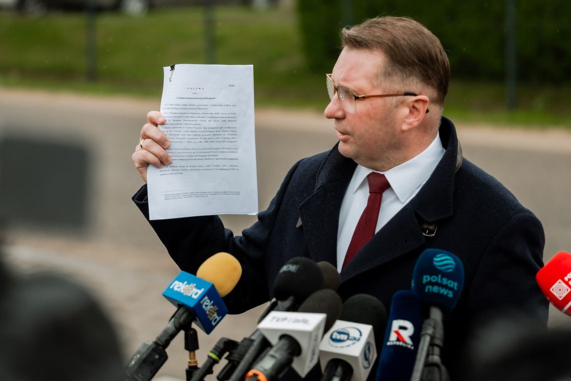 „W maju zamówień nie będzie”. Czarnek protestuje w Radomiu