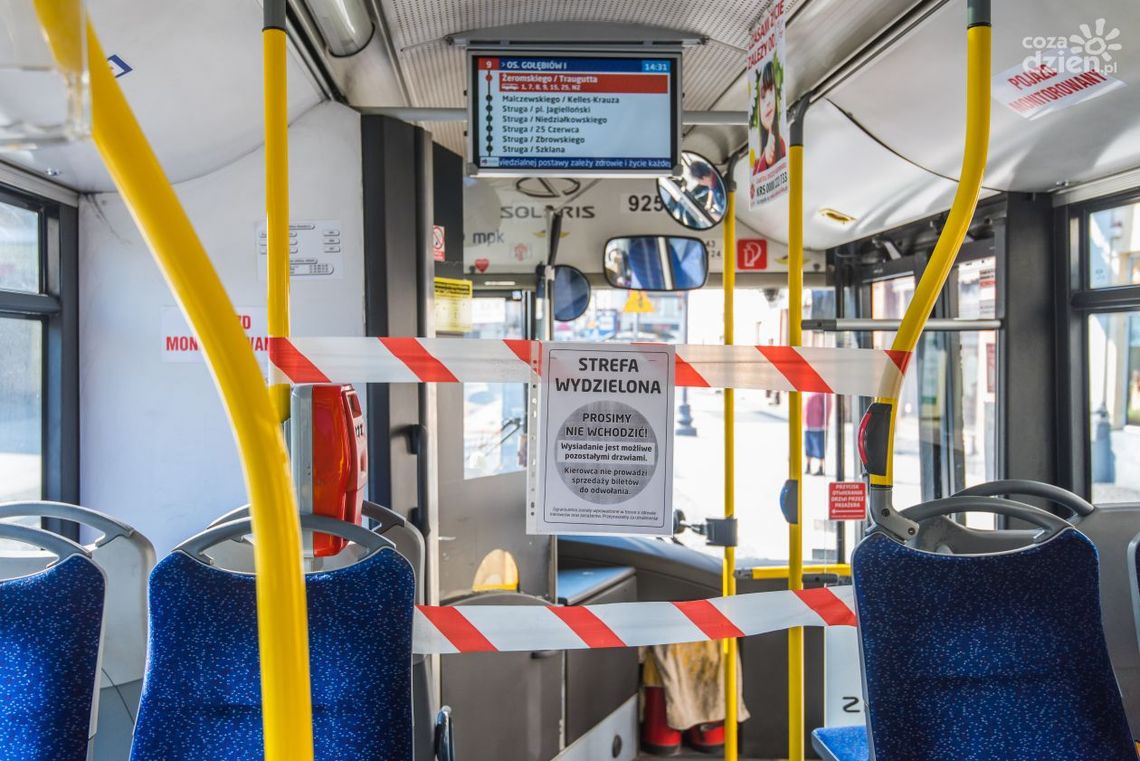 W maseczce w autobusie. MZDiK wprowadza komunikaty głosowe