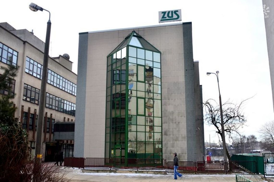 W mazowieckiem ZUS wypłacił już 105 mln zł „postojowych”