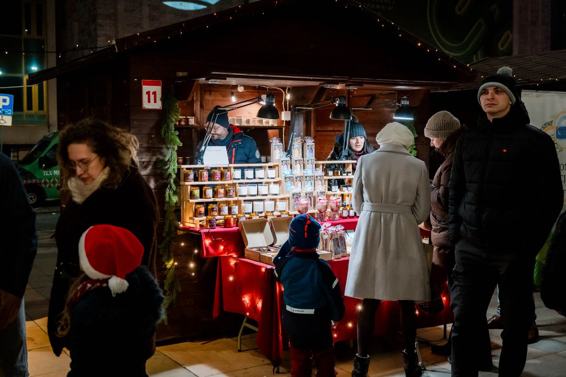 W Radomiu ruszy jarmark noworoczny z food truckami i słodkościami