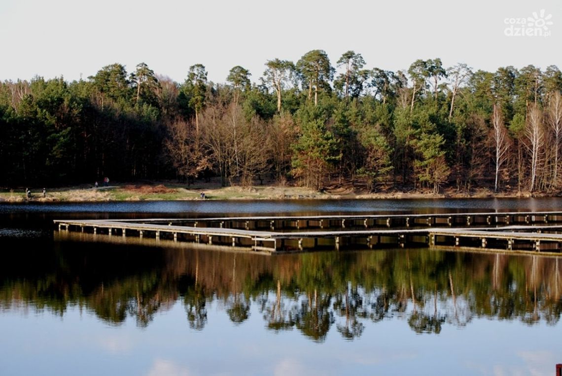 W Siczkach wywróciła się żaglówka, uratowano cztery osoby W Siczkach wywróciła się żaglówka, uratowano cztery osoby