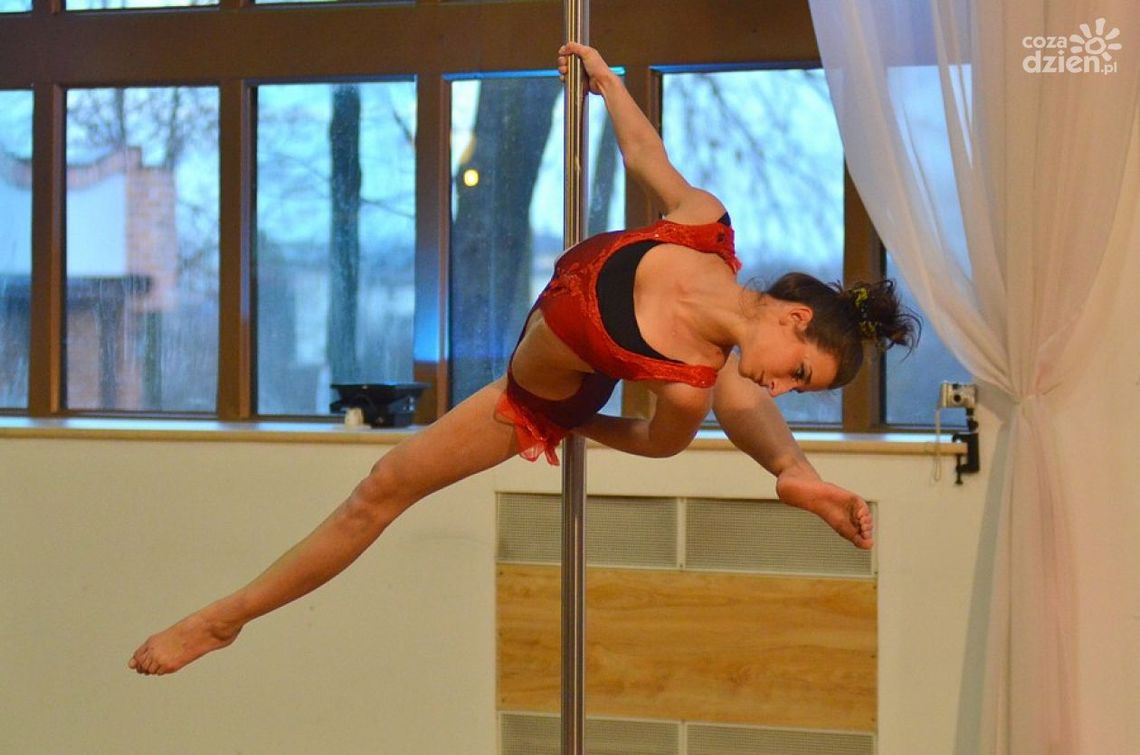W Skaryszewie odbyły się zawody Pole Dance. ZOBACZ FILM!