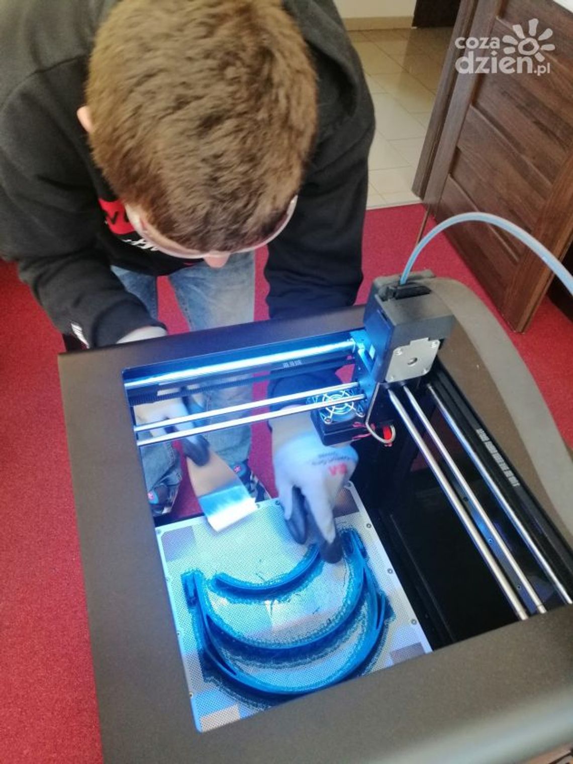 W szydłowieckim LCK drukują przyłbice W szydłowieckim LCK drukują przyłbice