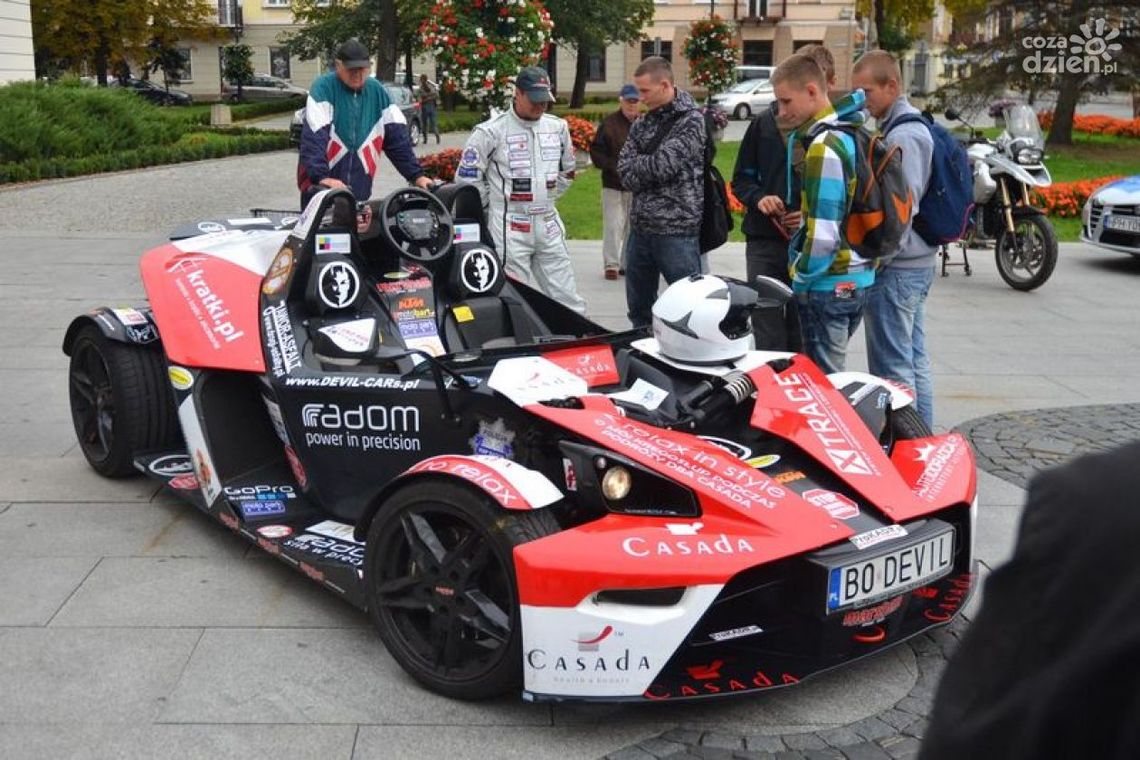 W weekend show dla miłośników wyścigów! W weekend show dla miłośników wyścigów!