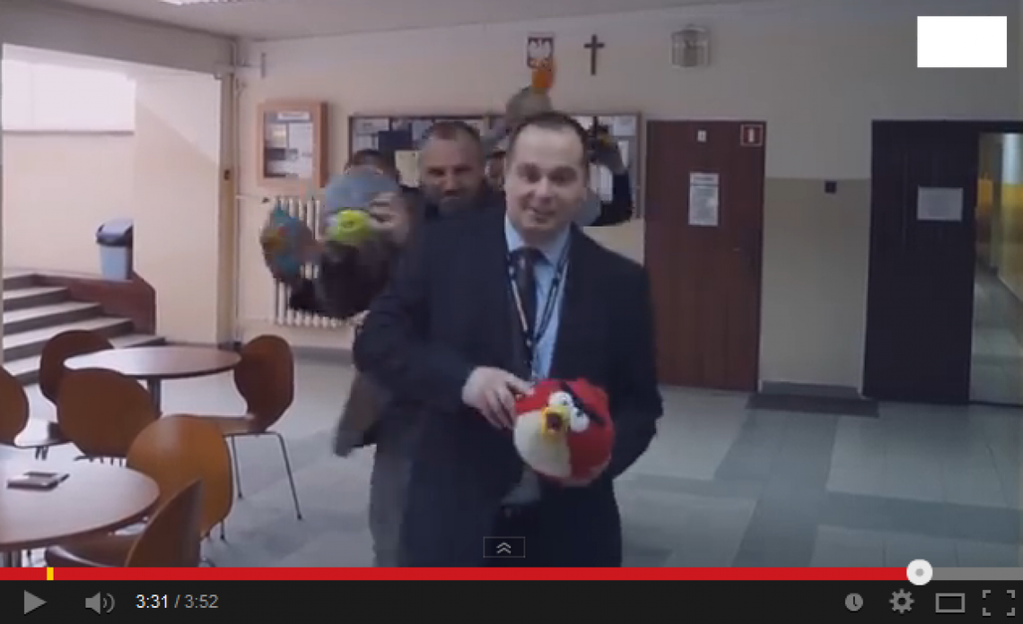 W Zespole Szkół Technicznych są "happy". Zobacz teledysk