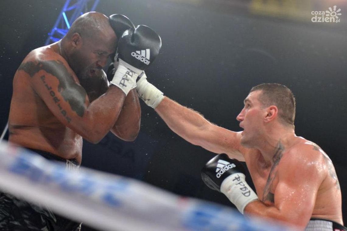 Wach znokautował Walkera!