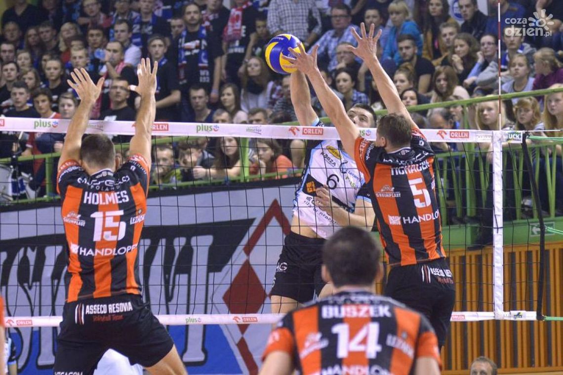 Waleczni Czarni przegrali z Resovią