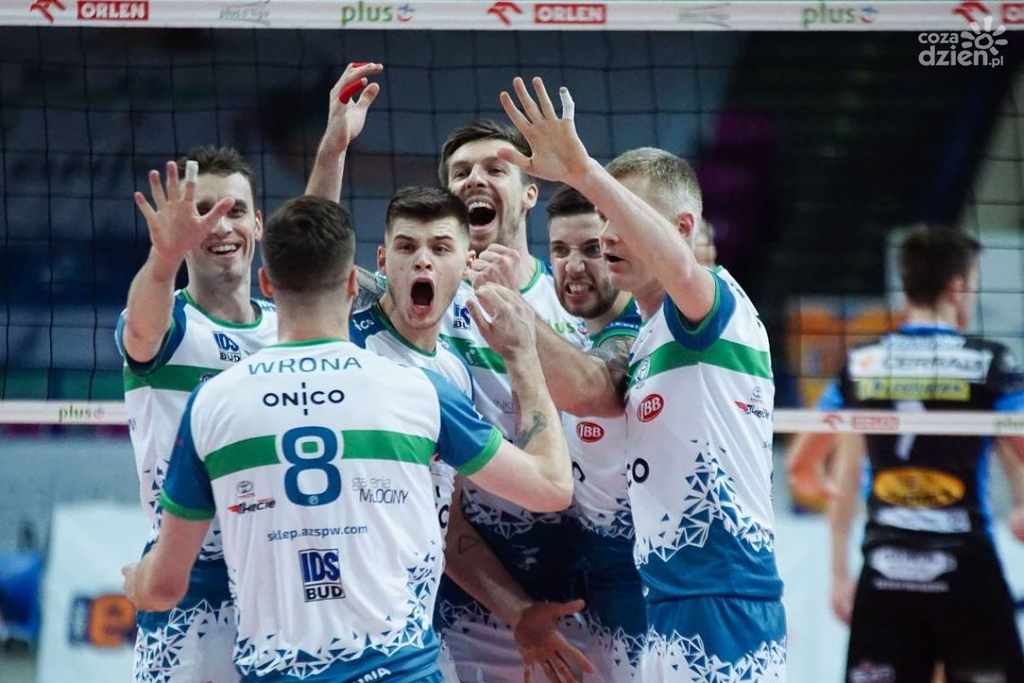 Warszawska Politechnika zatrzymała Wojskowych