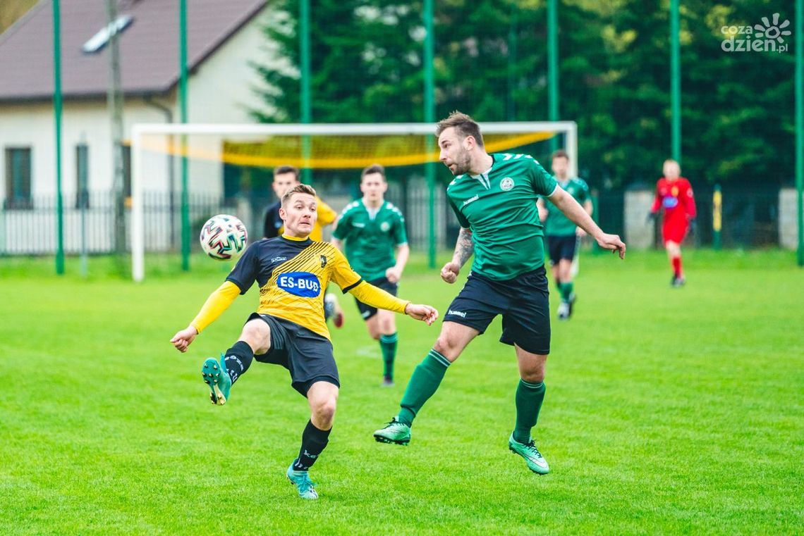 Ważne zwycięstwa rezerw Broni Radom i Młodzika Radom