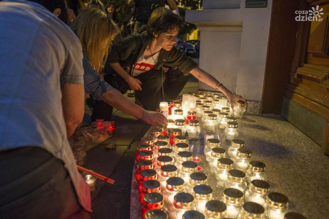 We wtorek o godz. 21 przed sądem zapłoną znicze