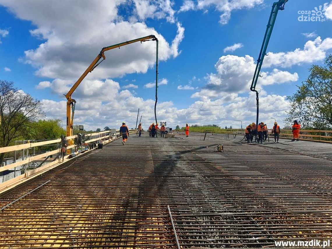 Wiadukt na ul. Żeromskiego - zaczęło się betonowanie Wiadukt na ul. Żeromskiego - zaczęło się betonowanie