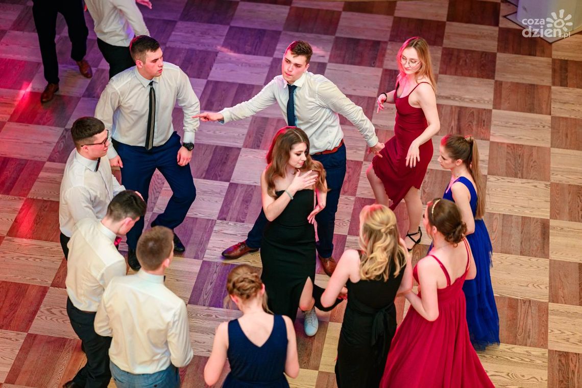 [WIDEO] Studniówki 2023: LO Kadetów RP w Lipinach