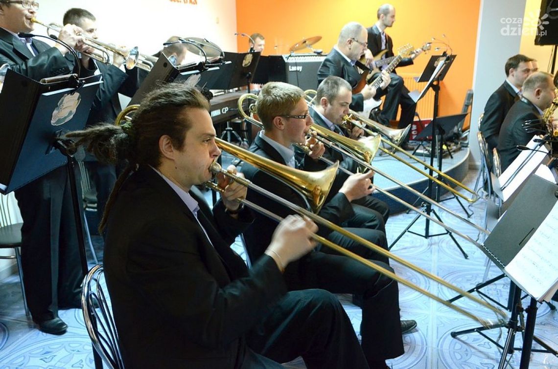 Wielka bitwa big bandów w szkole muzycznej!