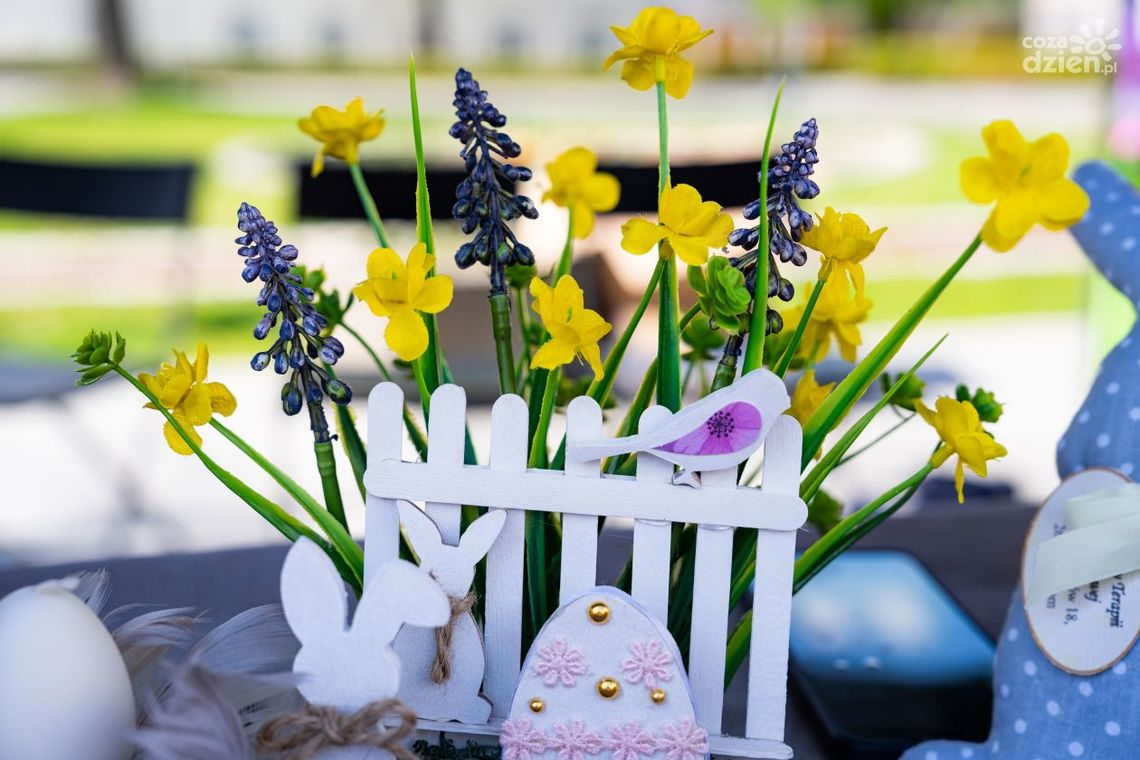 Wielkanocne rękodzieła zachwycają. Dochód wesprze radomskie NGO-sy Wielkanocne rękodzieła zachwycają. Dochód wesprze radomskie NGO-sy