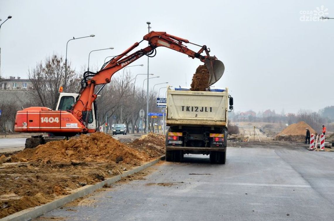 Wielki remont na Mieszka I (zdjęcia) Wielki remont na Mieszka I (zdjęcia)