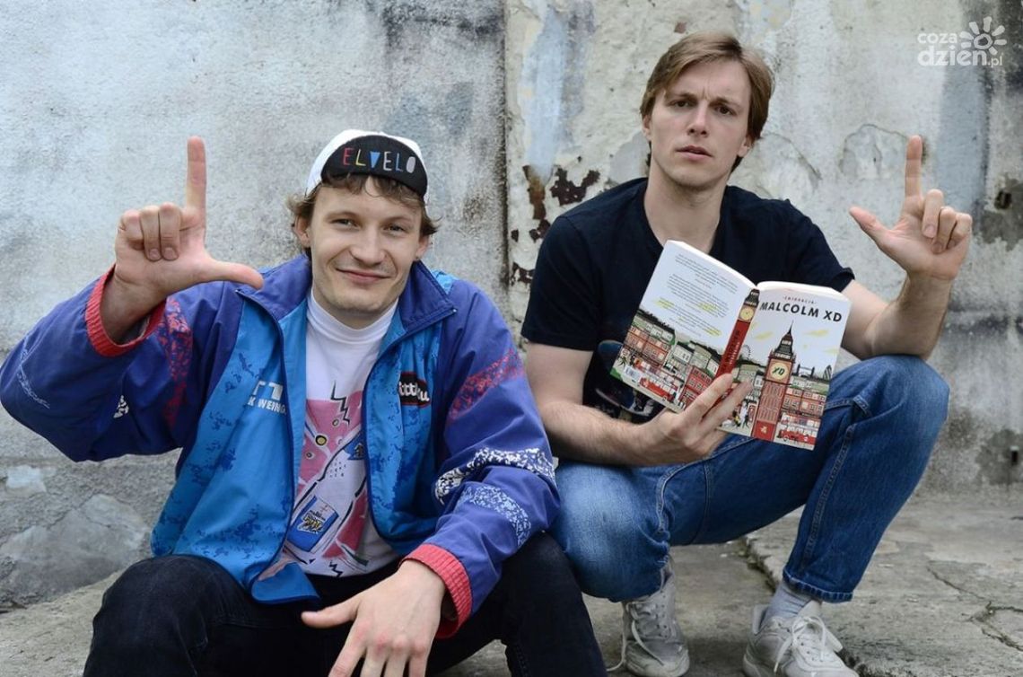 Wiosną premiera serialu "Emigracja". Zdjęcia kręcono w Grójcu Wiosną premiera serialu "Emigracja". Zdjęcia kręcono w Grójcu