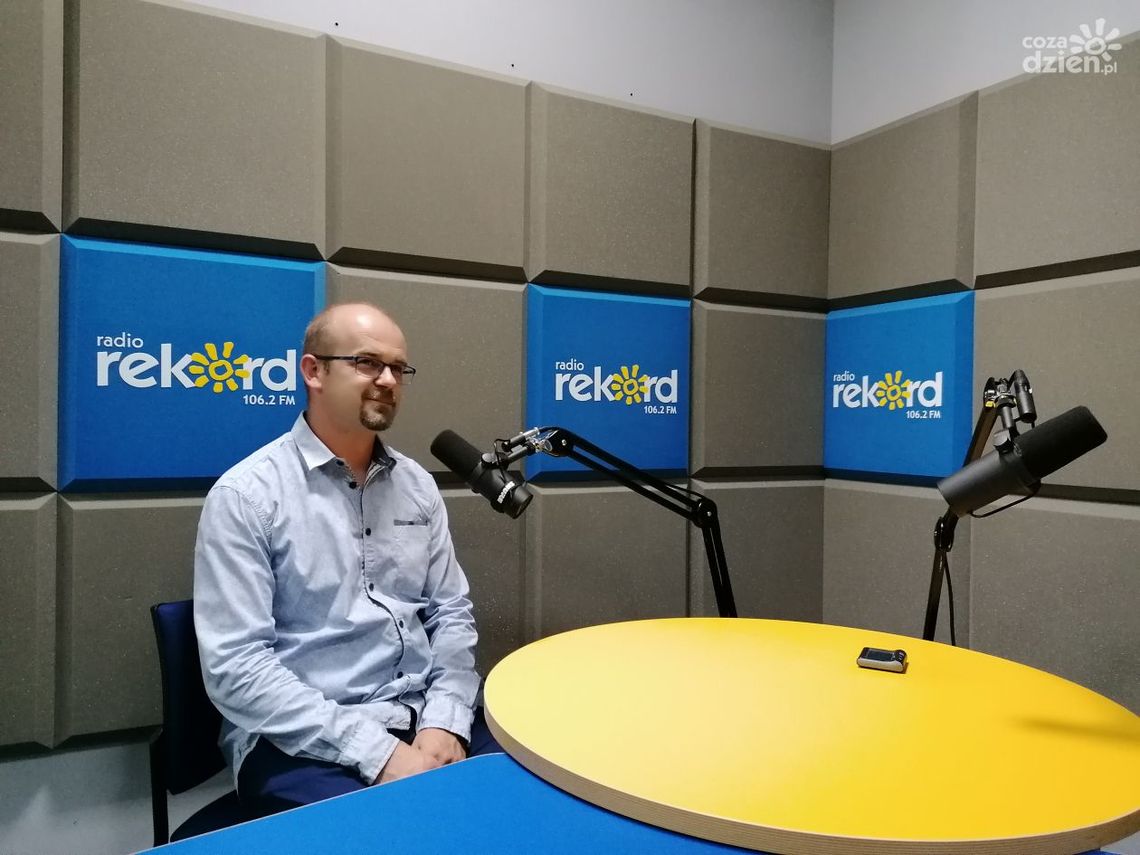 Wiśniowy miód najlepszy na Mazowszu