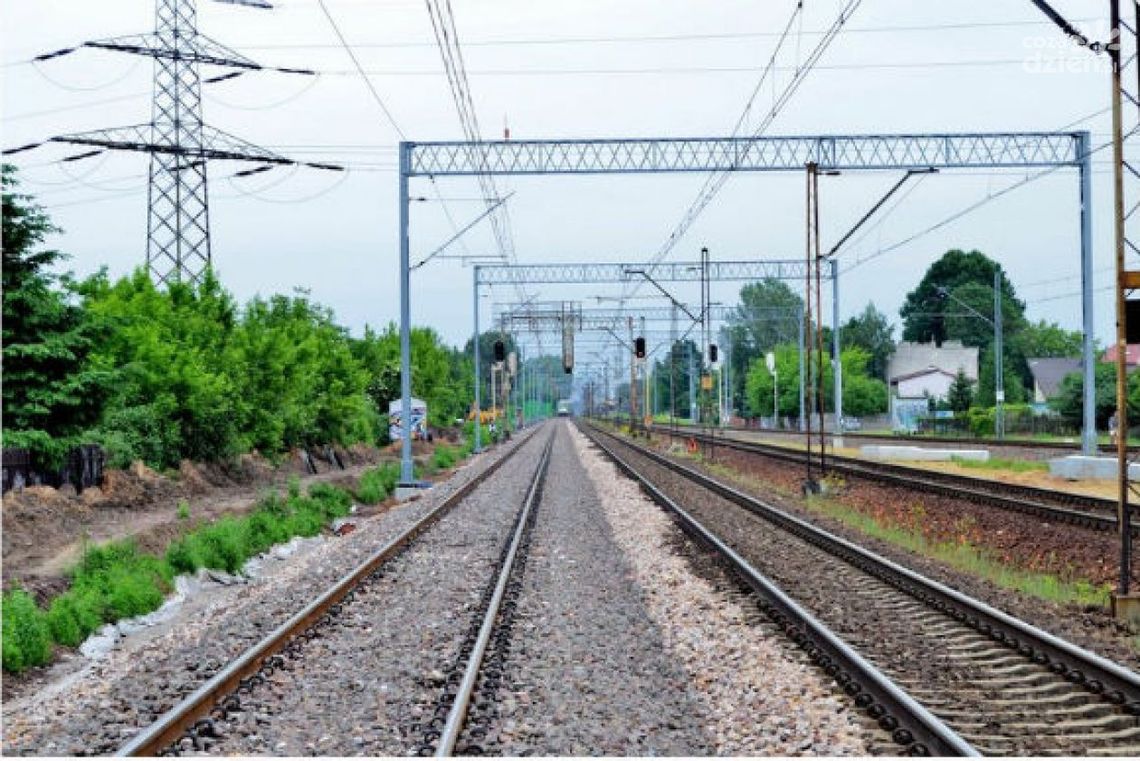 Wkrótce pociągi pojadą po dwóch torach Wkrótce pociągi pojadą po dwóch torach