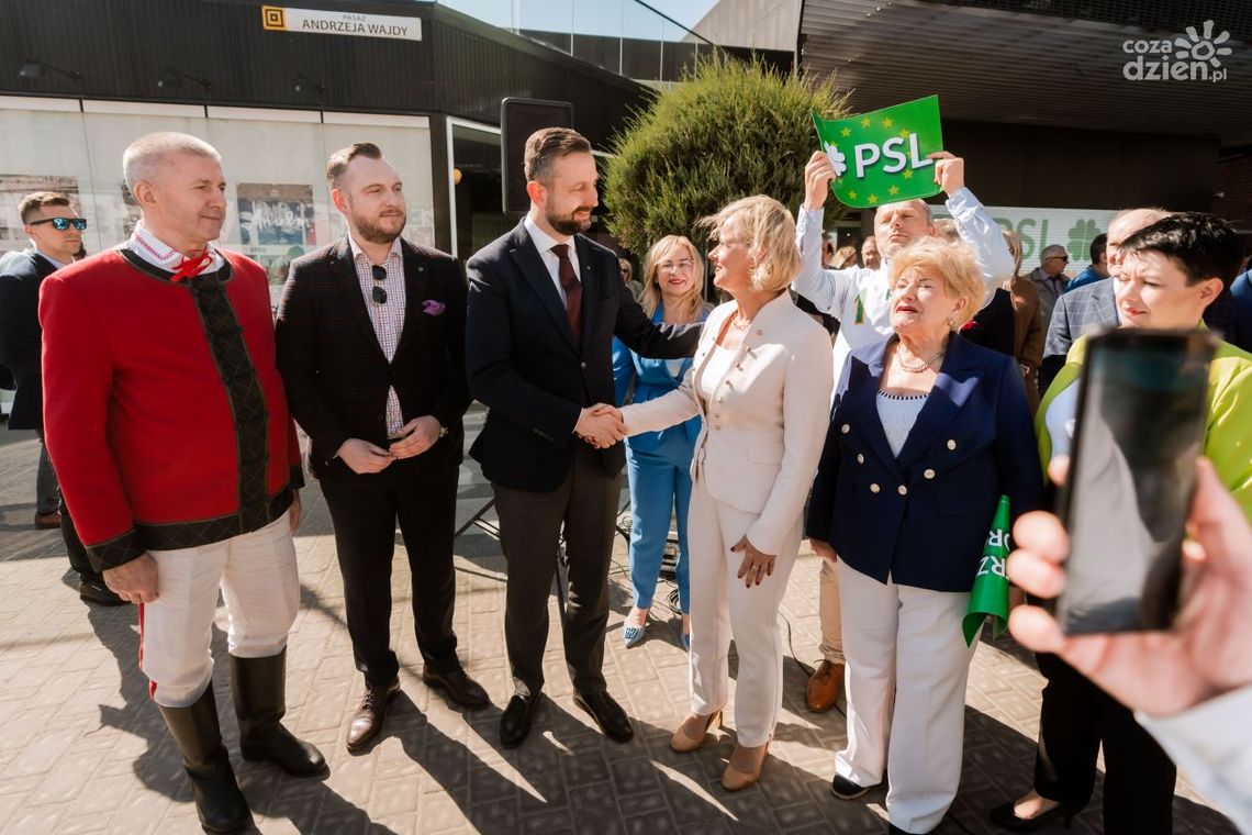 Władysław Kosiniak-Kamysz z wizytą w Radomiu. Udzielił poparcia Bożenie Żelazowskiej 