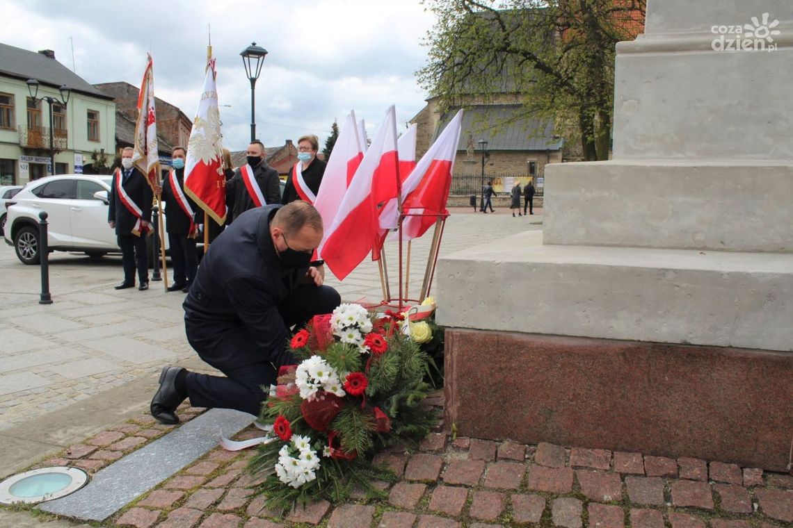 Władze Szydłowca uczciły rocznicę uchwalenia Konstytucji 3 Maja