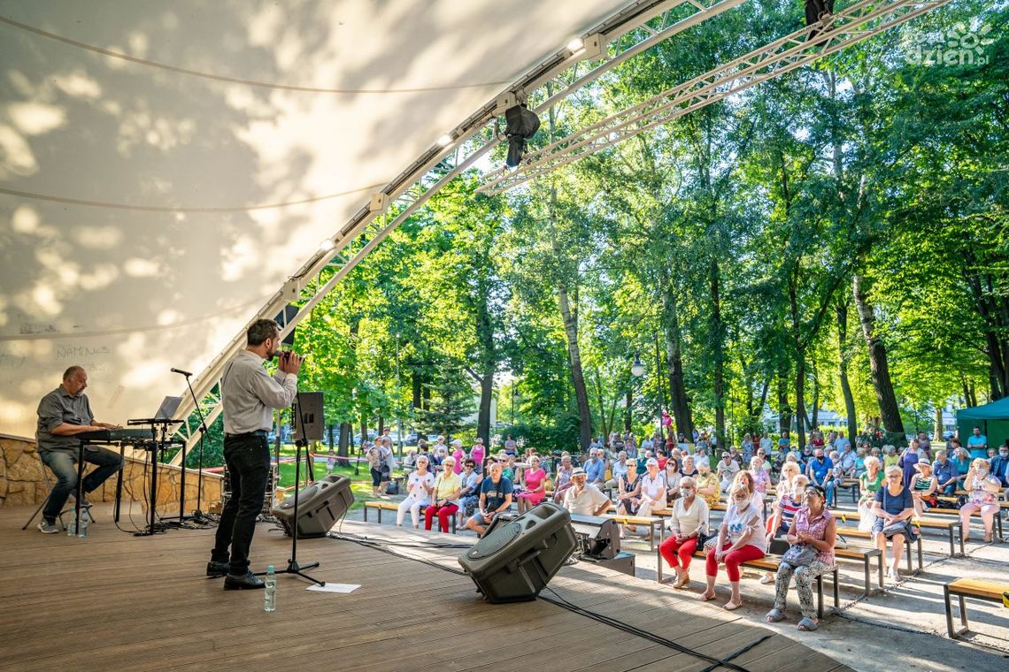 Włoski muszli szum...