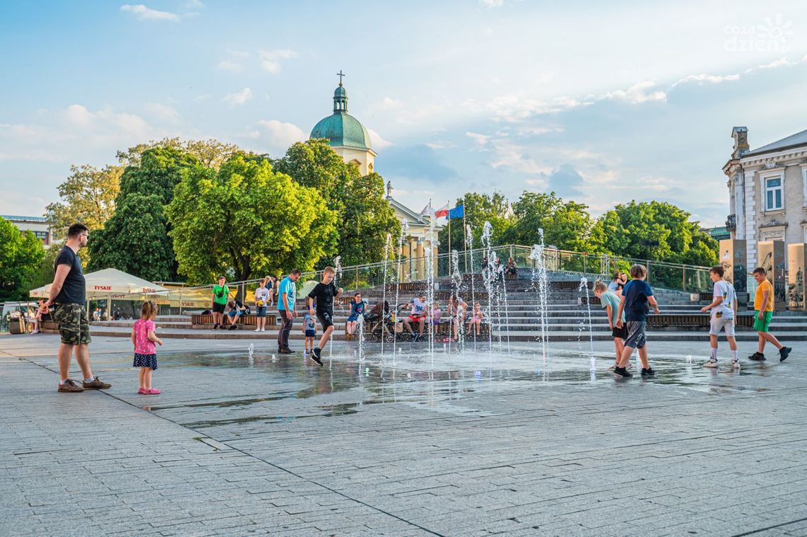 Woda w fontannach to efekt prac konserwacyjnych