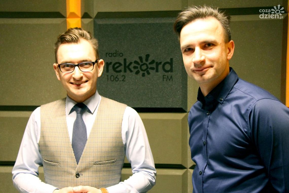 Wojciech Malicki i Artur Ledziński - rozmowa w studiu lokalnym Radia Rekord
