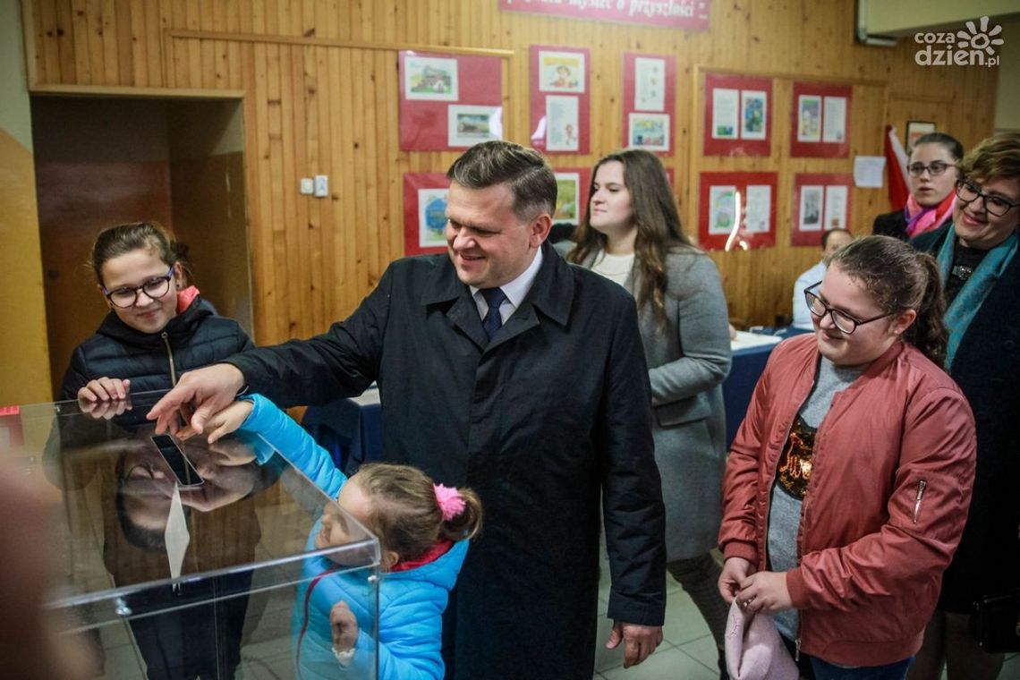 Wojciech Skurkiewicz zagłosował (zdjęcia)