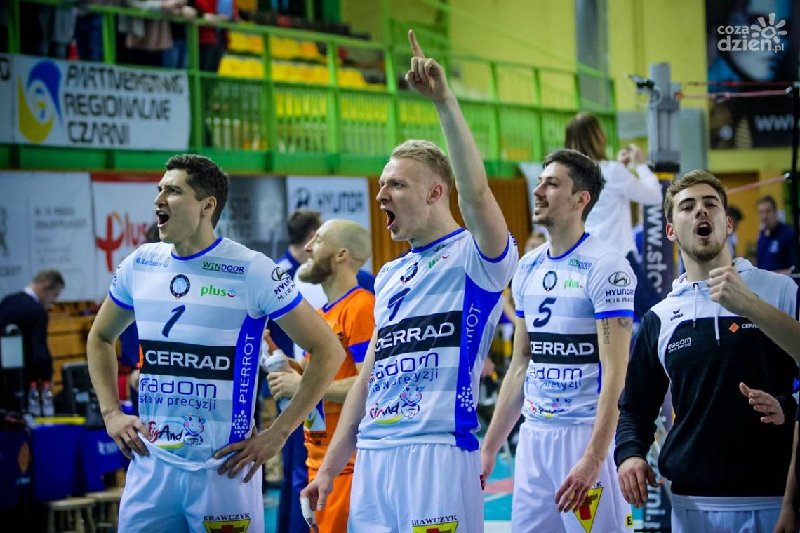 "Wojskowi" lepsi w nadmorskim thrillerze