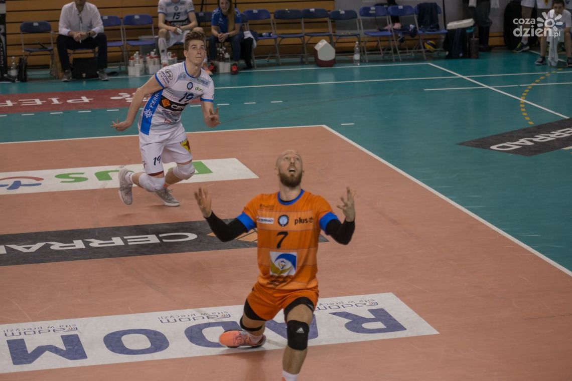 "Wojskowi" polegli po złotym secie