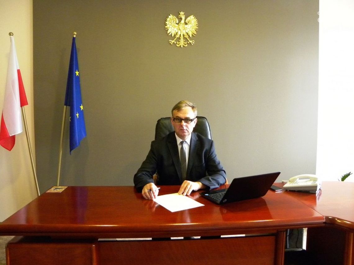 Wójt Jedlni - Letnisko publikuje kolejne zarobki urzędników