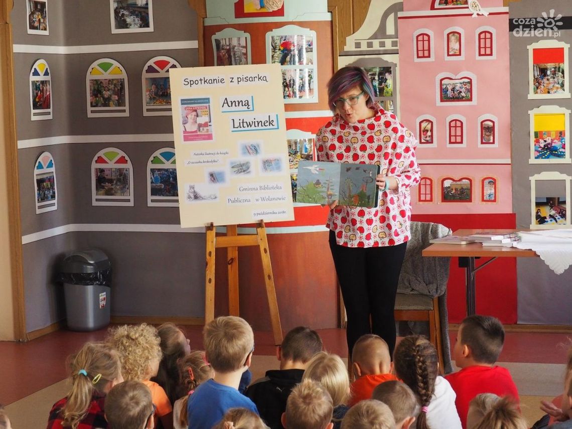 Wolanów. Spotkanie z pisarką Anną Litwinek Wolanów. Spotkanie z pisarką Anną Litwinek