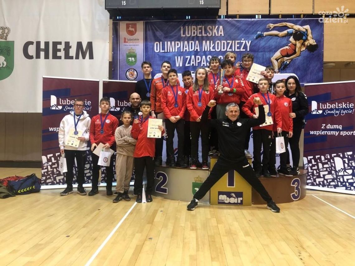 Worek medali młodziczek i młodzików Olimpijczyka Radom