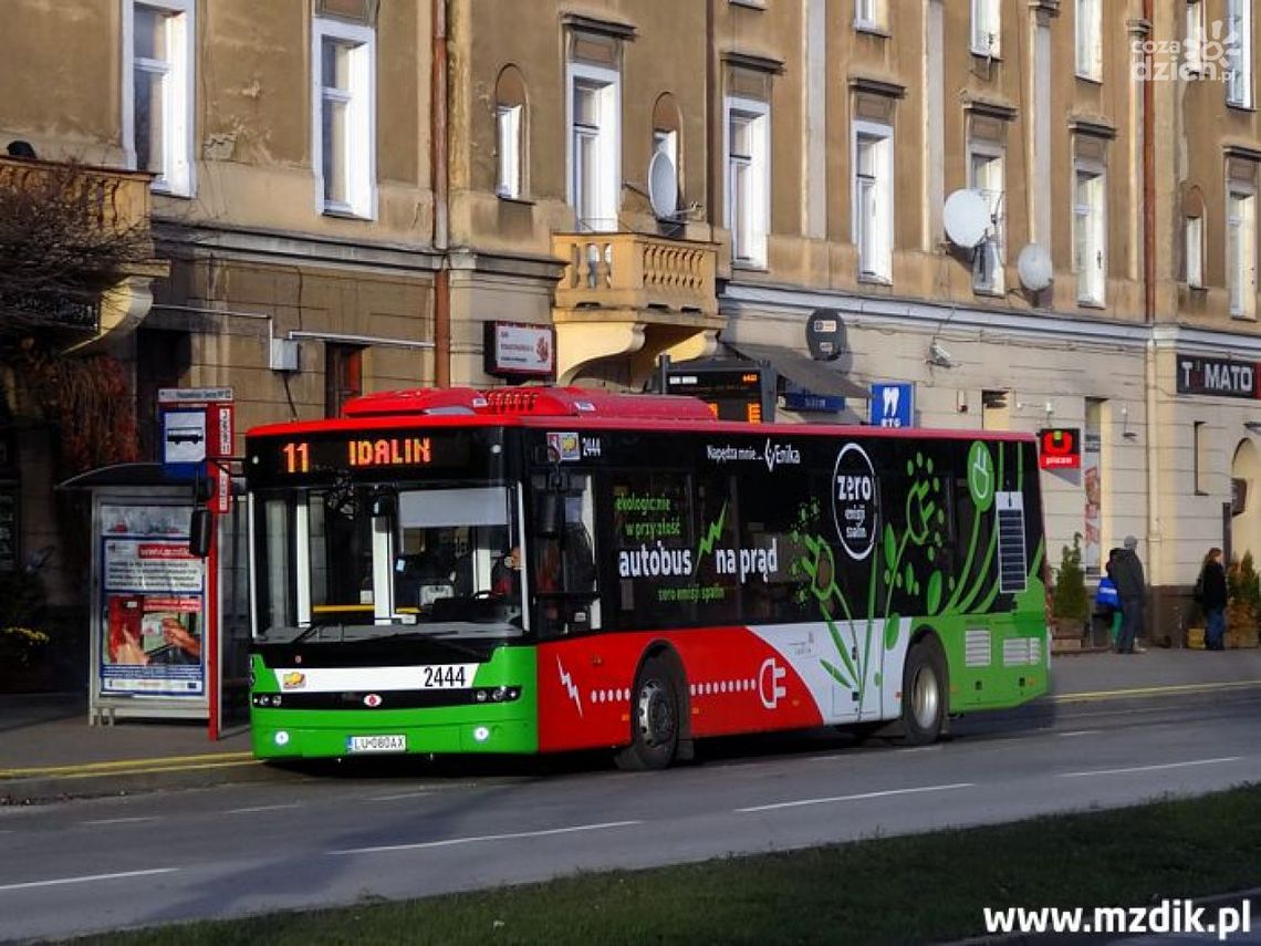 Wożą pasażerów Ursusem