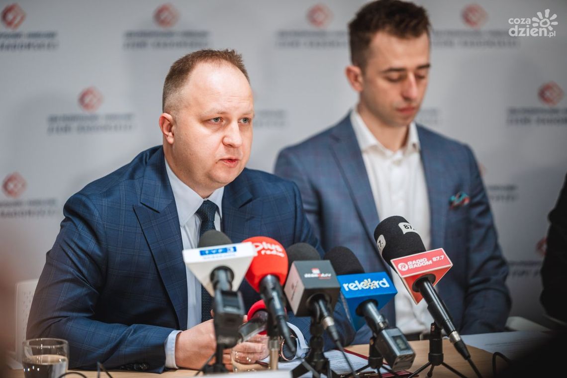 Wraca Granitowy Tulipan