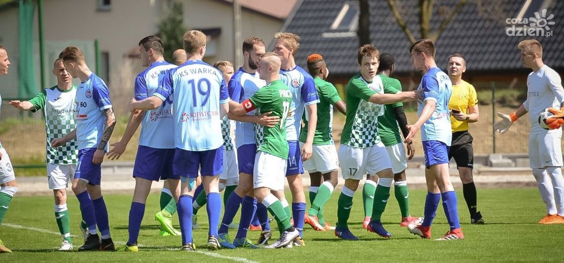 Wróciła liga okręgowa. Faworyci z kompletem punktów