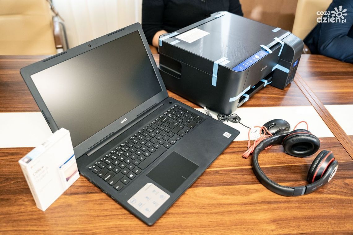 Wsparcie dla dzieci z pieczy zastępczej