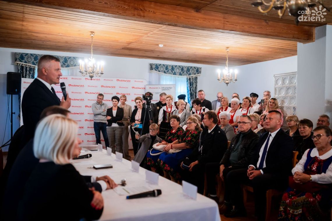 Wsparcie sejmiku dla 250 organizacji z regionu radomskiego