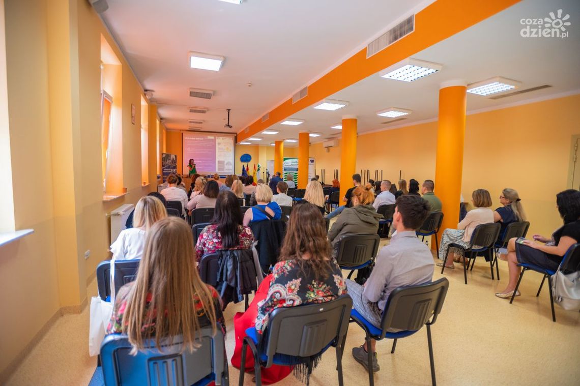 Współpraca międzynarodowa szkół