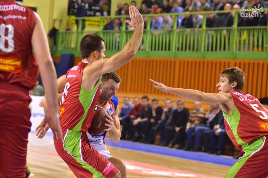 Wszczęto postępowanie w sprawie splądrowania autokaru Polpharmy Wszczęto postępowanie w sprawie splądrowania autokaru Polpharmy