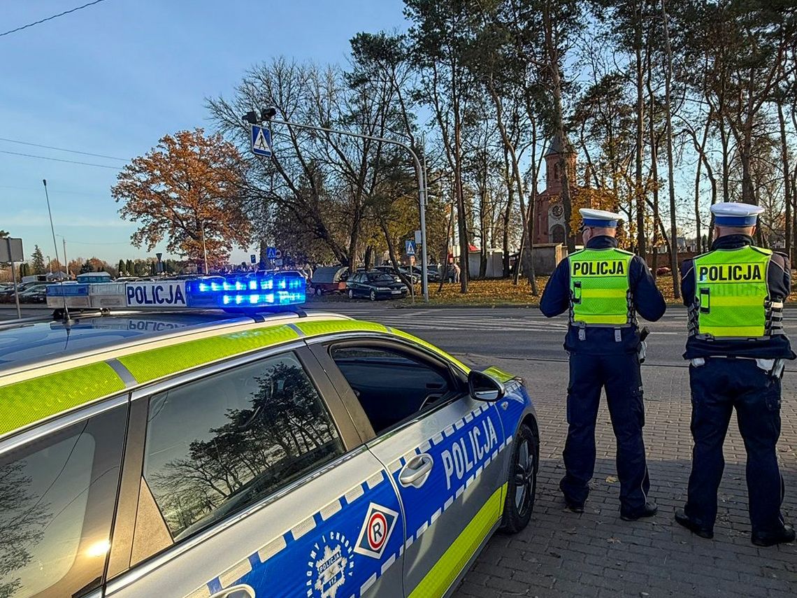 Wszystkich Świętych na drogach – więcej wypadków i pijanych kierowców niż rok temu