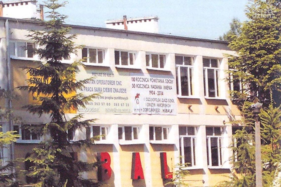WYBIERZ SZKOŁĘ: „Hubal”.