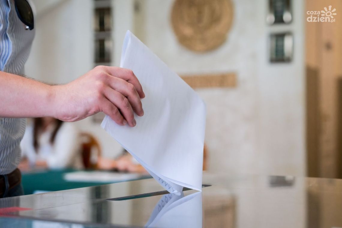 Wybory 2025. Jaka frekwencja w regionie o godz. 12? Wybory 2025. Jaka frekwencja w regionie o godz. 12?