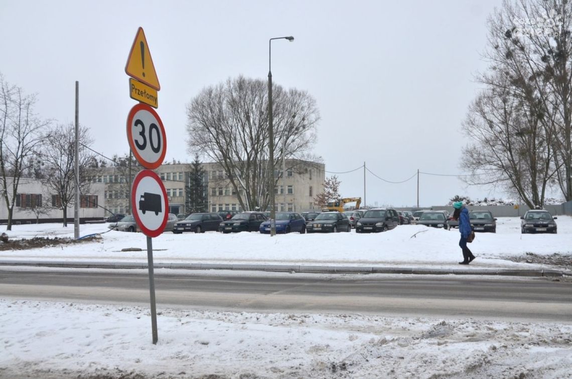 Wybudują nową drogę do lotniska na Sadkowie Wybudują nową drogę do lotniska na Sadkowie