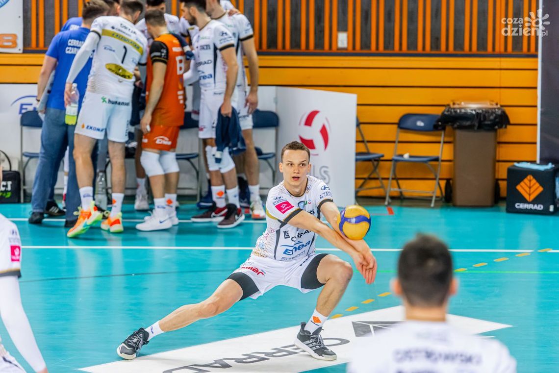 Wychowanek Jakub Sadkowski zostaje w Cerradzie Enei Czarnych